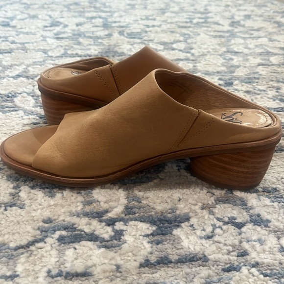Sofft Brand Carrey Caramel Wedge Block Heel Slip on Sandal. Size 6.5 Nev… - Picture 5 of 8